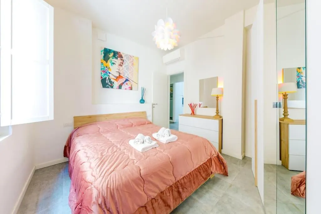 City Center Portofino - Free Parking - By The Sea - Ac - Free Wi-Fi contacts